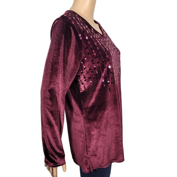 Quacker Factory Women's Paillettes V-Neck Velvet Sequins Top in Purple Size M - Picture 7 of 11